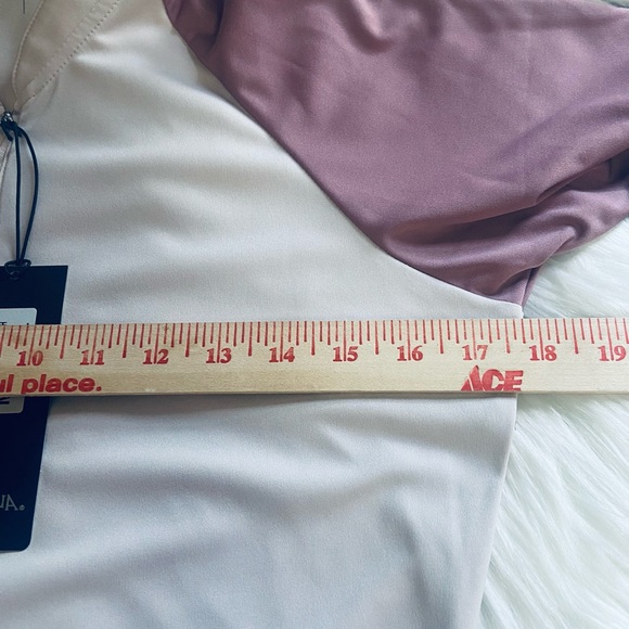 NWT Antigua Sz M Mauve & Taupe Short Sleeve Women’s Golf Shirt - Picture 6 of 9